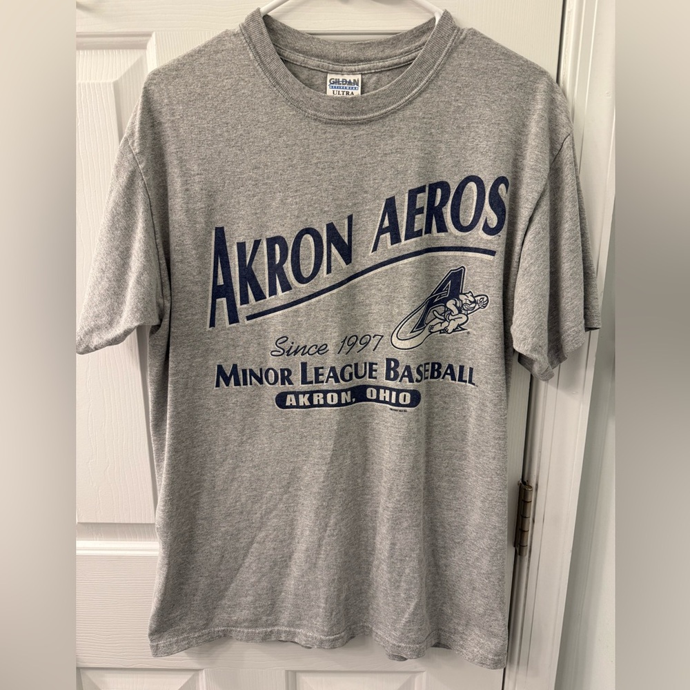 Akron Aeros ( Rubber Ducks) vintage minor league baseball T-shirt Ohio